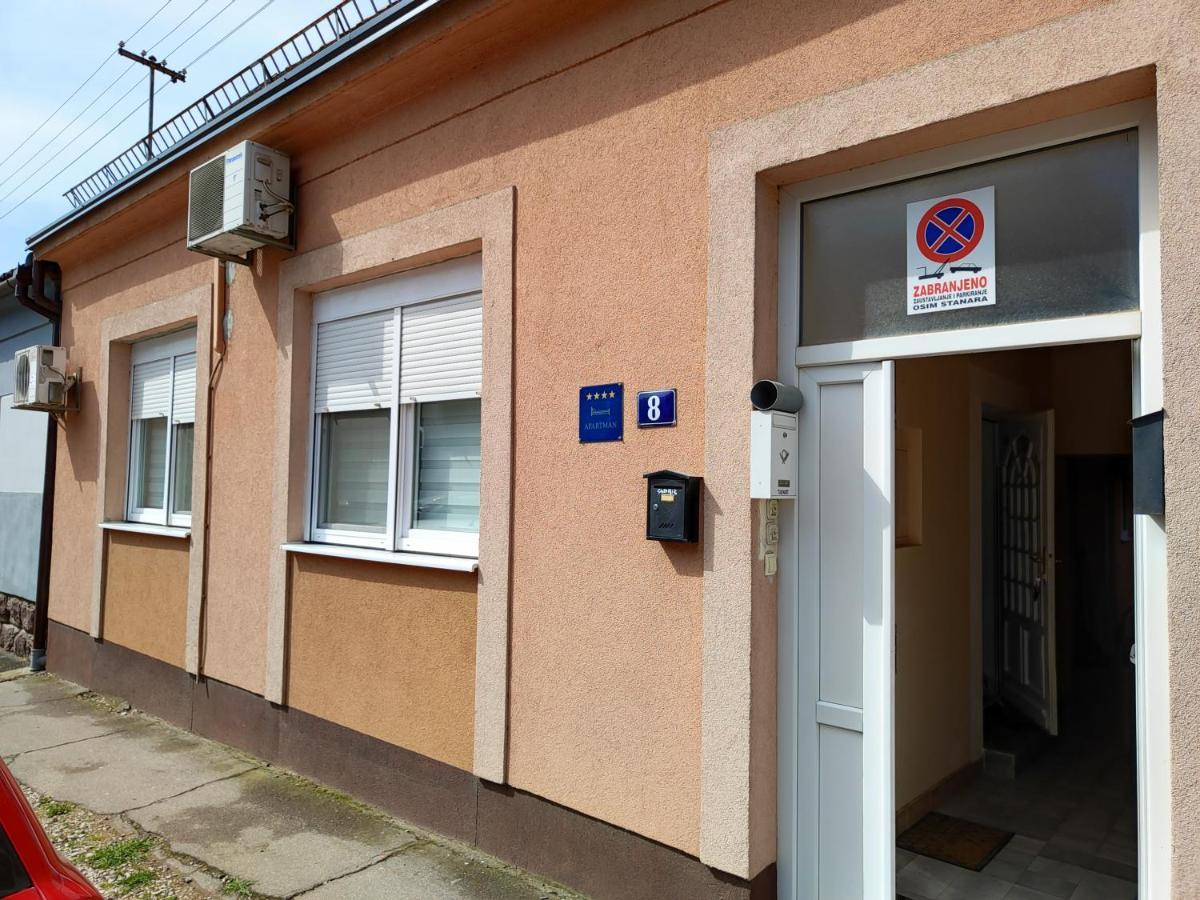 Holy Apartment Ðakovo Exterior foto